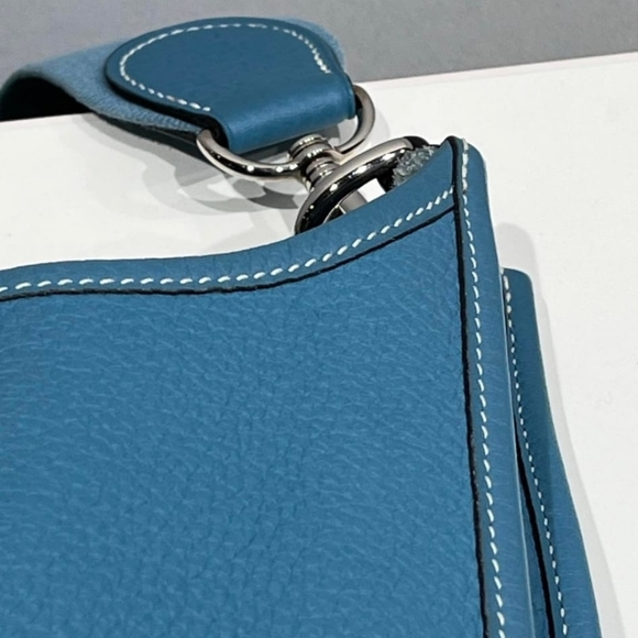 Hermes Evelyn  Shoulder Bag Size Gm - Picture 5 of 7